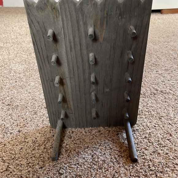 Necklace display - Picture 4 of 4